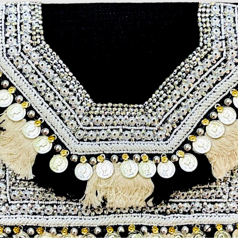 ⬇️💲NEW Embroidered Crossbody Boho Banjara Sling Bag - Picture 3 of 4